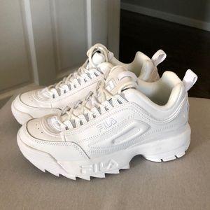 Fila Women’s Disruptor II Premium Sneaker size 6